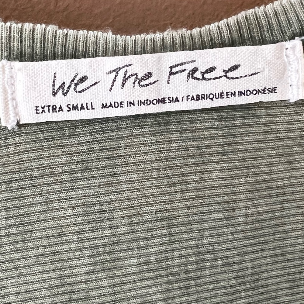 We The Free Free People Catch Waves Burnout Tee Women's Green V-Neck Top Size XS - Picture 4 of 13